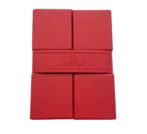 Omega red cube travel case - red,