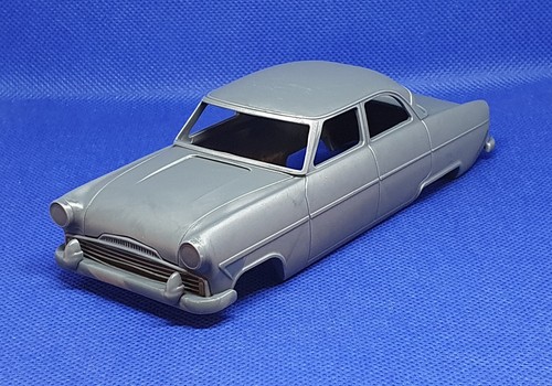Ford zodiac mk2 resin - 1/32,