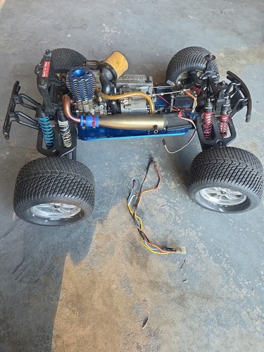 Traxxas tmaxx nitro - 3.3, rc