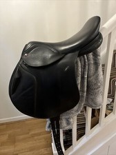 18 Inch Black Leather Barnsby Monoflap Jumping Saddle Narrow Width