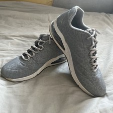 Skechers  Street Los Angeles