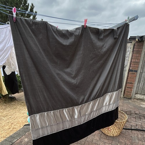 Next piped stripe blackout - piped,
