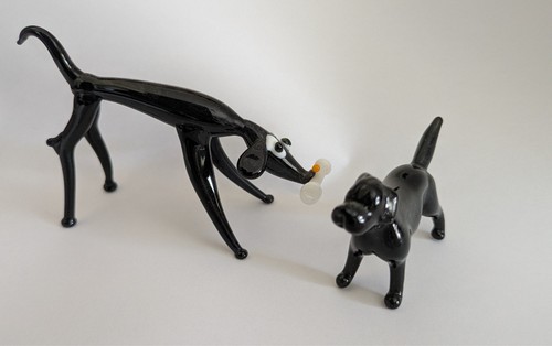 Glass hand made black dog - made,