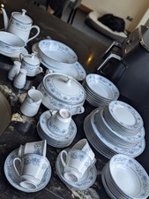 Noritake "Blue Hill" 2482  Bone China Dinner / Tea Service 48 pieces Immaculatem