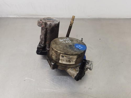 Vacuum pump for - pump, relay