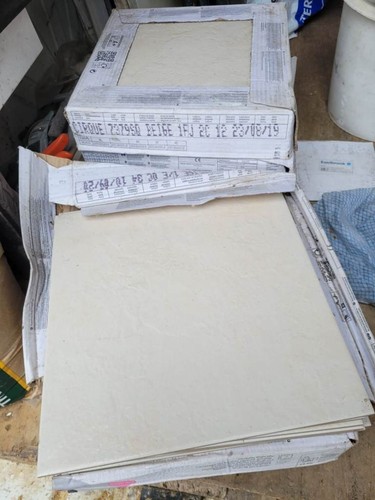 Ceramic floor tiles - 44,