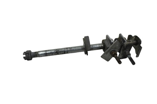 Rear wheel pin chain wiper - wheel,
