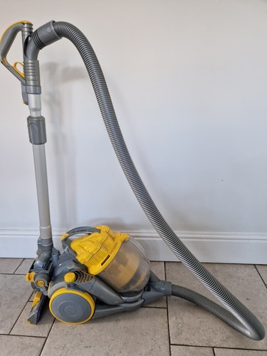 Dyson root cyclone - cyclone, bagless