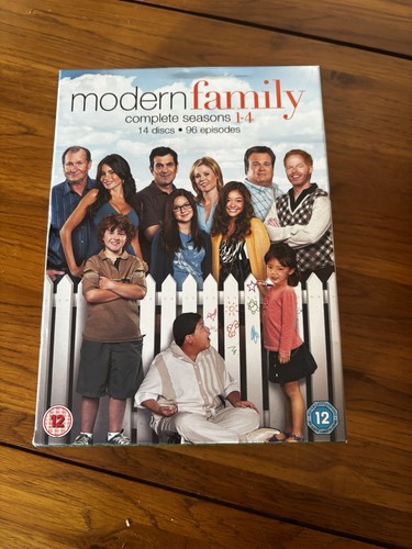 Modern family series - modern, 1-4
