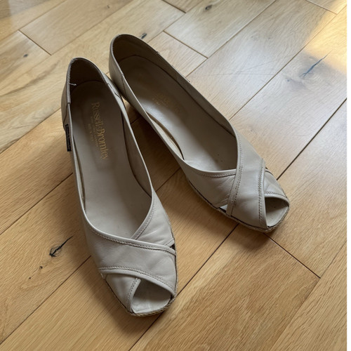 Russell bromley peep toe - bromley,