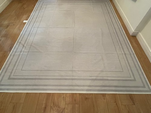 Arbor border rug defects - border,