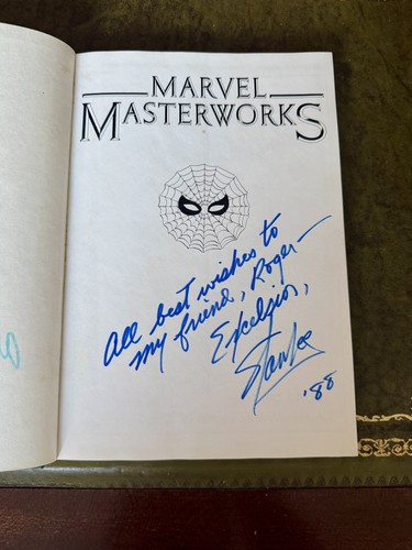 Signed stan lee marvel - by,
