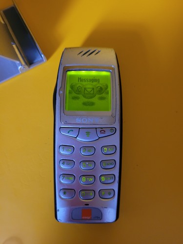 Sony j70e orange mobile phone - ,