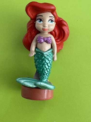 Disney store deluxe figurine - disney,