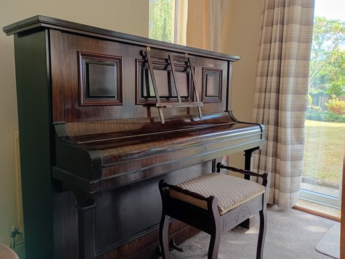 Upright piano taylor - upright,