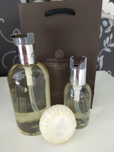 Moulton brown gift set hand - moulton,