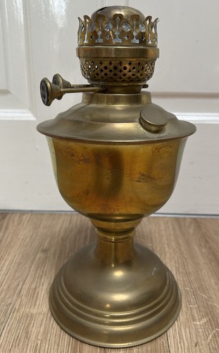 Antique brass veritas - oil, lamp