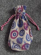 Festive Christmas Bauble, 2019 Original Body Shop Draw String Bag (25cm x 15cm)