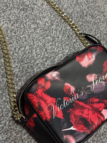 Nwot victoria secret black - victoria, black&red