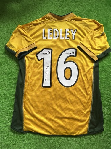 Joe ledley signed celtic - joe,