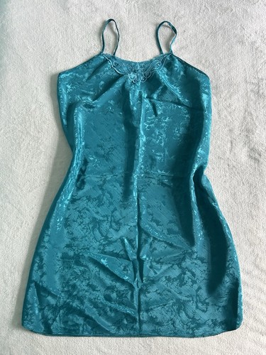 Stunning y2k 00s turquoise - stunning,
