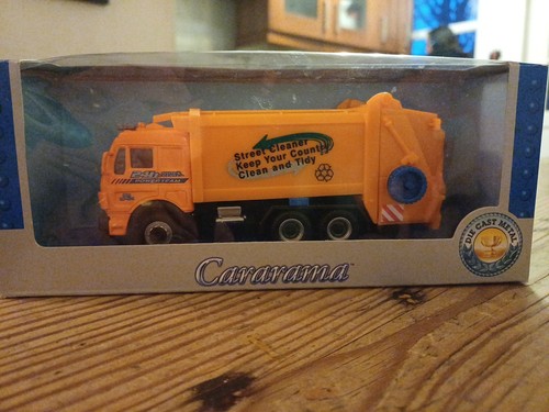 Cararama mercedes benz - cararama, refuse