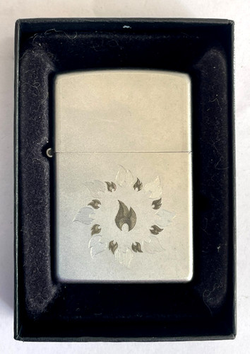 Zippo lighter 2010 - lighter, ring