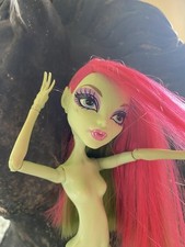 Monster High Doll -Music Festival VIM -Venus McFlytrap Green neon pink hair 2008