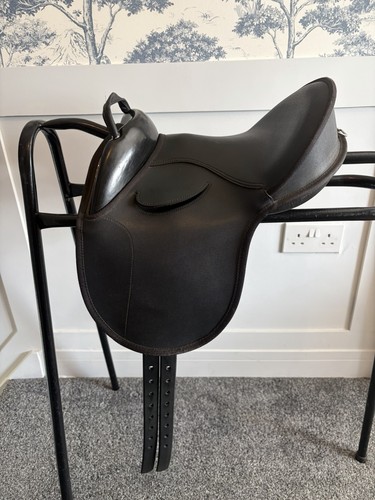 Wintec black pony - black, cub
