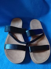SZ.6 BLACK FLAT SANDALS
