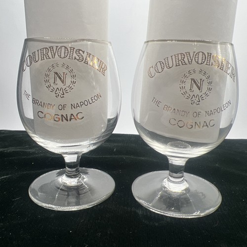 Pair courvoisier cognac - pair,