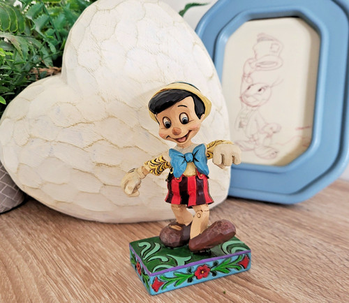 Disney traditions pinocchio - disney,