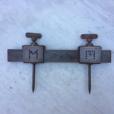 LARGE VINTAGE PAIR OF STEEL TRAMMEL HEADS - COMPASS BEAM  WITH A STEEL BEAM