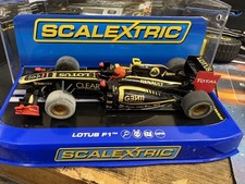Scalextric Lotus Renault 2011