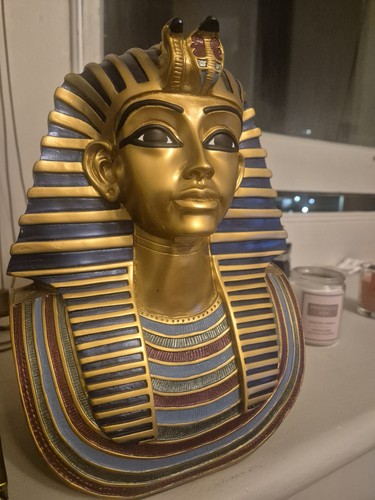 Large egyptian pharaoh - large,