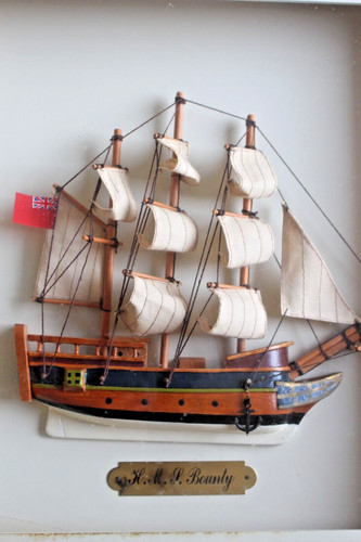 Hms bounty ship diorama - hms,