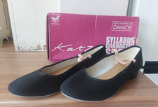 BNIB KATZ BLACK LOW HEEL
