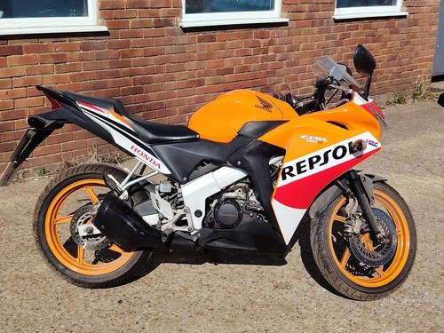 Honda cbr125r repsol - honda,