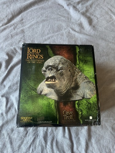 Sideshow weta cave - troll, bust