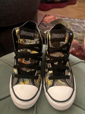 **RARE** Scooby Doo Converse Size 12/31