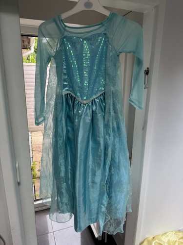 Disney store frozen queen - store,