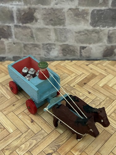 Dolls house scale - dolls,