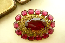 VINTAGE CZECH ART DECO FILIGREE GLASS BROOCH PIN