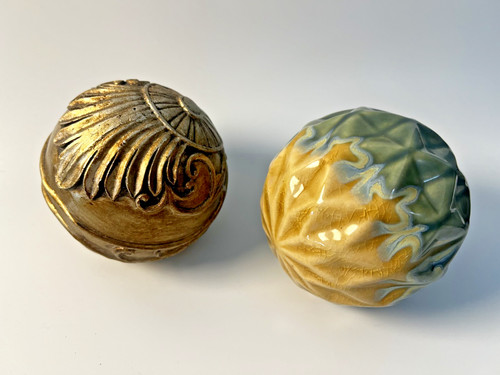 Lot decorative orbs balls - orbs,