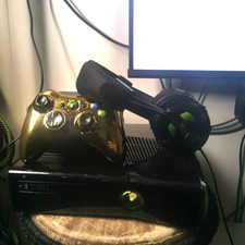 Xbox 360 Slim 250GB Console