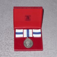 1977 OFFICIAL ROYAL MINT QUEEN ELIZABETH II JUBILEE MEDAL IN SILVER