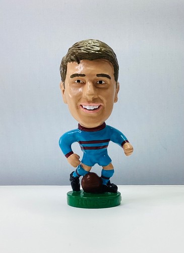 Non corinthian geoff hurst - non,
