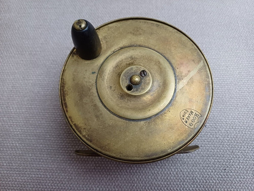 Vintage brass hogg of - brass, 3,75”