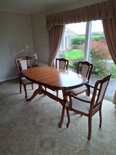 Dining Room Table with 6