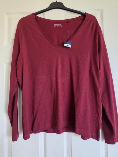 Ladies burgundy long sleeved